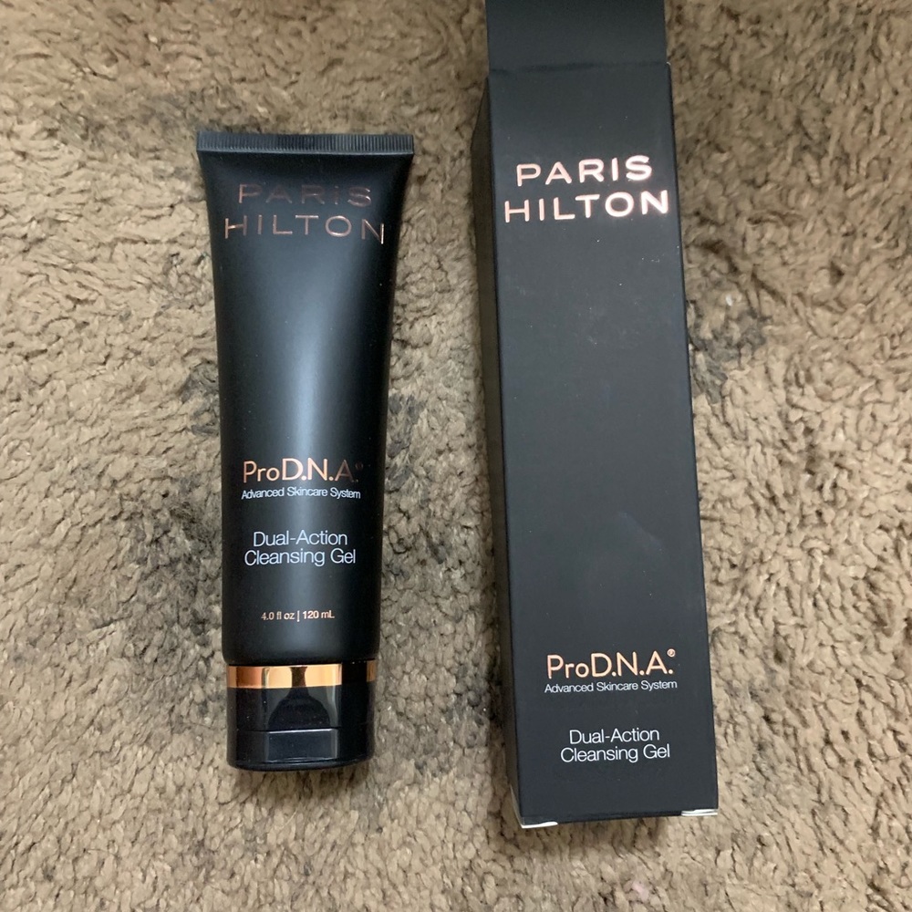 Paris Hilton skincare pro dna dual action cleanser